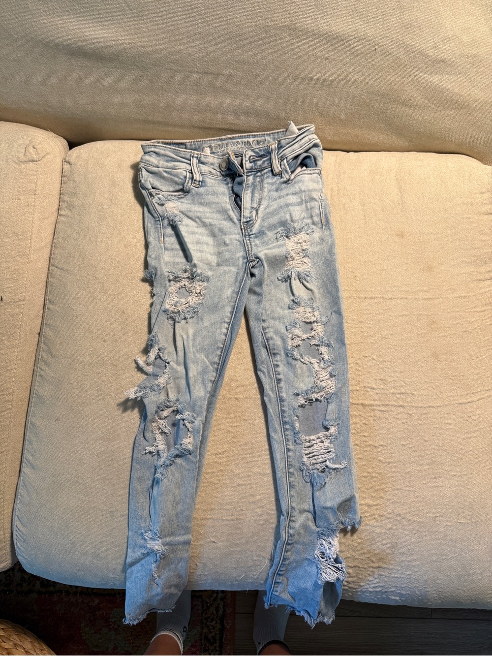 American Eagle Outfitters Light Wash Ripped Boyfriend Jeans